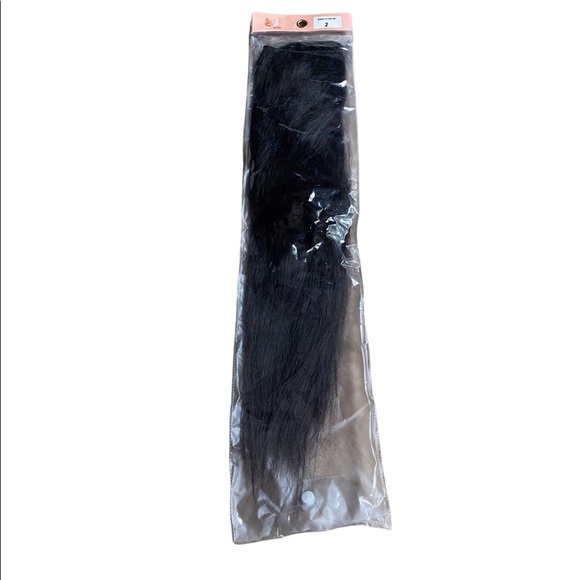 Bobbi Boss Extensions Hair - Picture 1 of 5